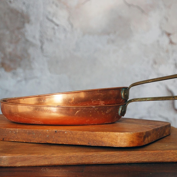Vintage oval copper pan set  / Tagus Portugal copper pans  / rustic farmhouse kitchen decor / vintage cookware / two 10 inch copper skillets