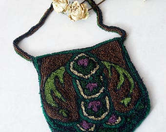 Antique 1900s hand beaded bag / Art Nouveau wristlet