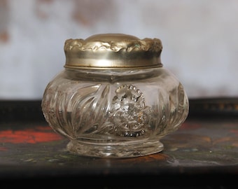 Vintage vanity jar / Art Nouveau Repousse floral lid dresser jar / cut crystal glass Victorian talcum powder jar / French boudoir