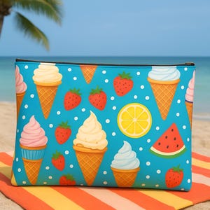 Bolsa de cosméticos de frutas/bolsa de verano con estampado de fresas y sandía, bolsa de viaje para adolescentes y amantes de los helados, estuche portátil para guardar artículos escolares.