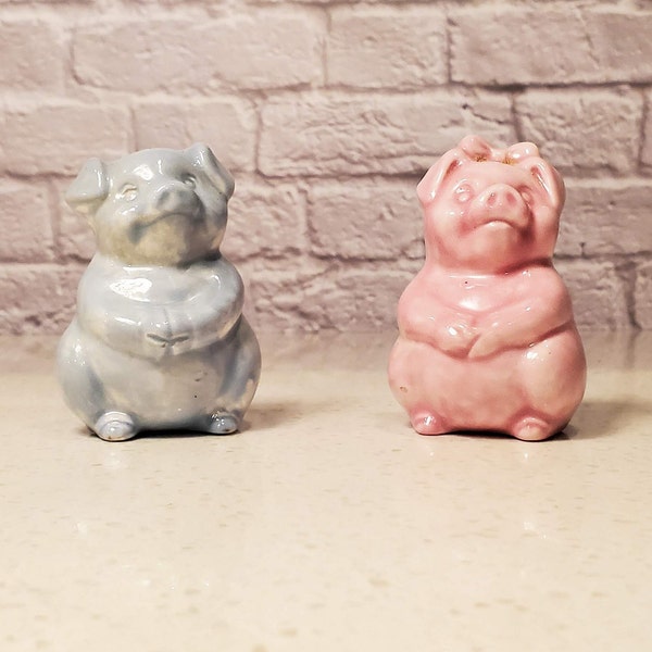 Vintage Salt and Pepper Shakers 3'' Pigs