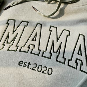 Embroidered Mama Hoodie, Embroidered mama Sweatshirt, Personalized Gifts, Personalized Sweatshirt, Trendy Crewnecks for Women, Mom gifts image 3