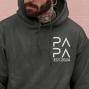 Personalisierter bestickter Vater-Hoodie mit Namen und Jahr, Vater-T-Shirt, werdender Vater, cooles Vater-Sweatshirt, Vatertagsgeschenk