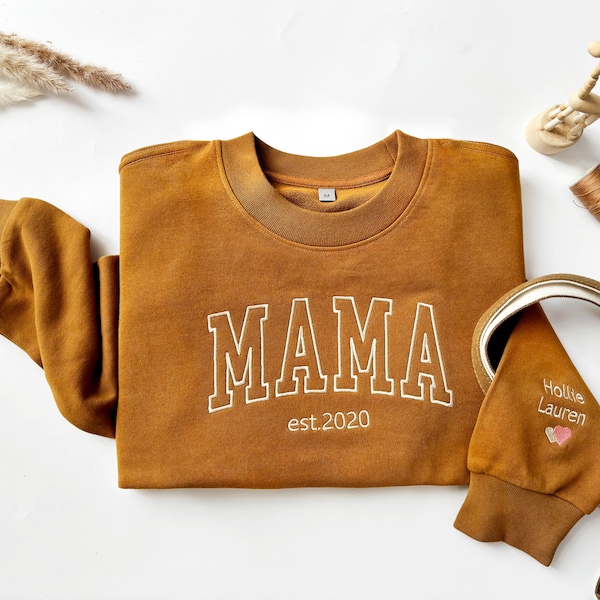 Sudadera bordada personalizada para mamá con el nombre del niño en la manga, sudadera personalizada para mamá, suéter minimalista para mamá, regalo para el Día de la Madre para mamá