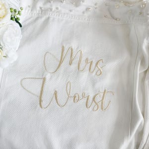 Chaqueta vaquera bordada para novia, chaqueta vaquera para novia, chaqueta para futura señora, chaqueta personalizada a medida, chaqueta vaquera de boda, regalo de boda, novia imagen 15