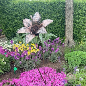 Bronze Lily metal garden flower 125cm for garden/ outdoors