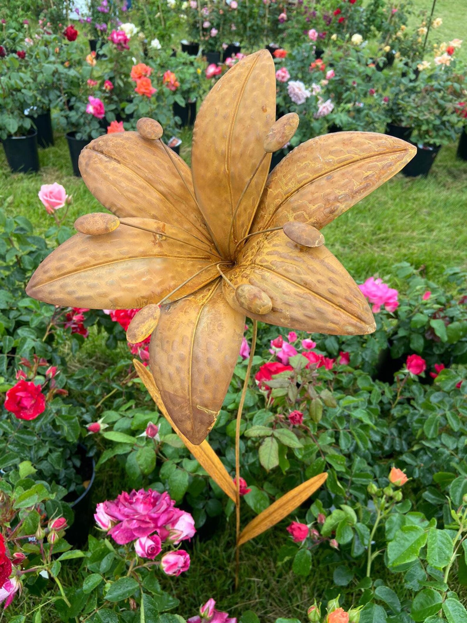Lily Rustic Rusty Metal Flower Garden Art Garden Stake Etsy UK