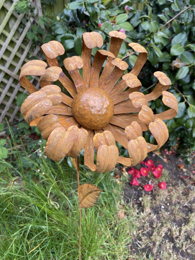 Chrysanthemum Rusty Metal Flower Garden Art Garden Stake Yard Etsy UK