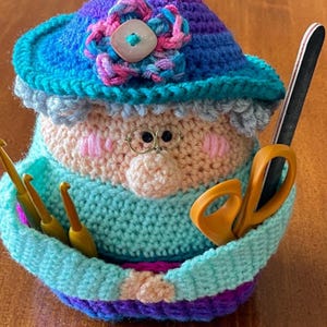 Granny Helper Crochet Pattern