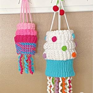 Cupcake Windsocks crochet pattern