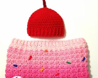 Baby Cupcake Snuggie and hat Set Crochet Pattern