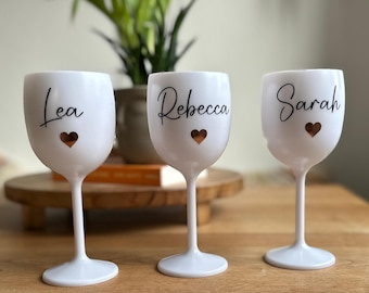 Weinbecher Weiß mit Name personalisiert aus Hartplastik JGA Ideen Junggesellenabschied Wein  Kunststoff Braut Trauzeugin Weinglas mit Name