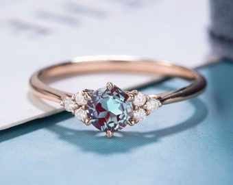 Anillo de compromiso de alejandrita sintética, oro rosa vintage de 10k/14k/18k, delicado anillo de diamantes