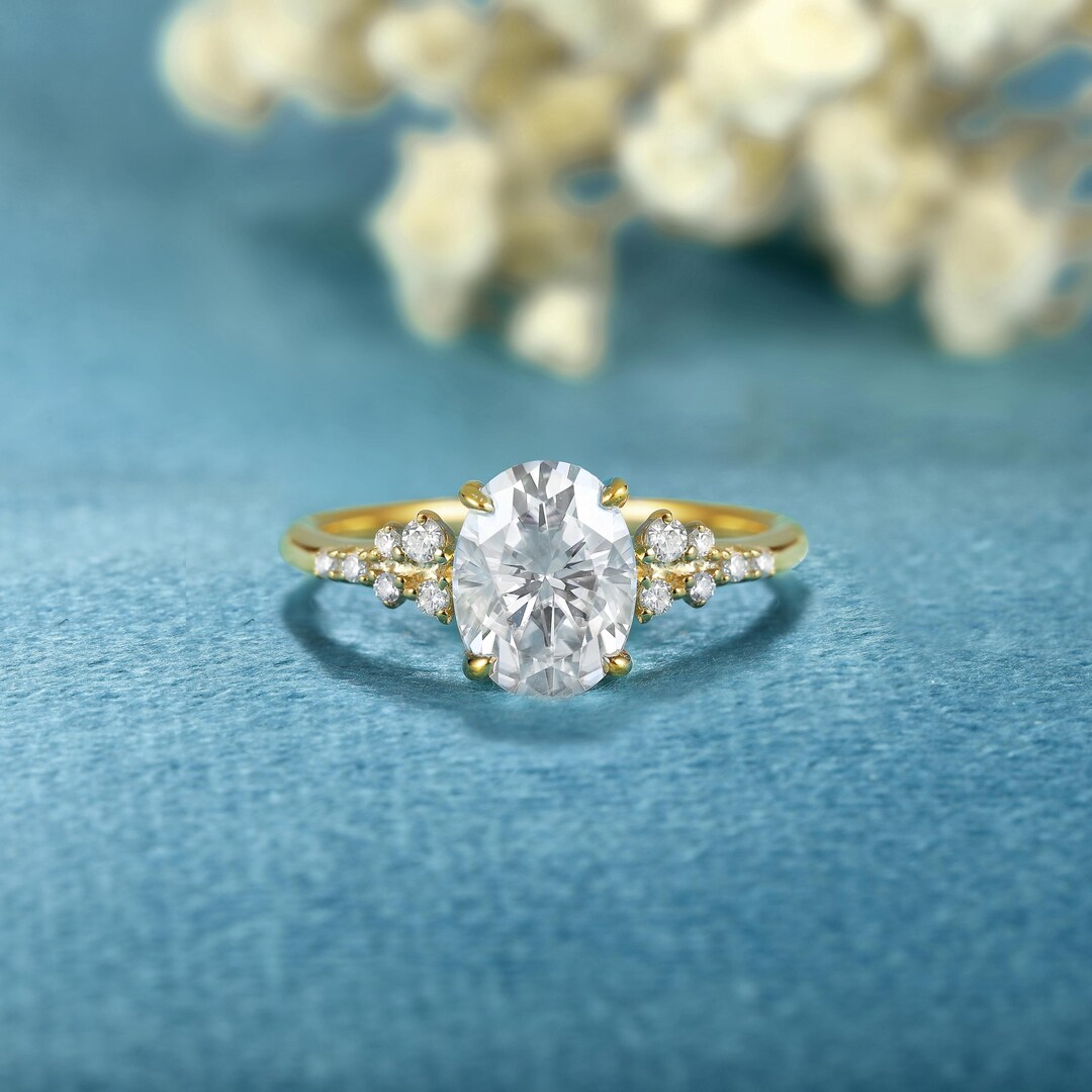Oval Moissanite Engagement Ring: Solid Gold Vintage Bridal Ring - Etsy