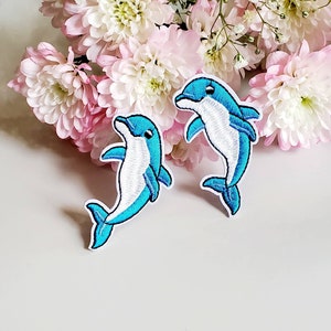 2pcs Dolphins Embroidered Iron On Patches