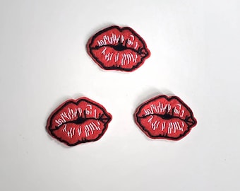 Lot de 3 écussons thermocollants brodés Kissy Lips