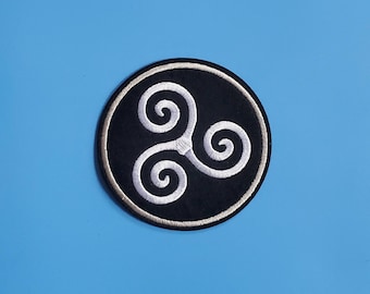 Patch thermocollant brodé Karma Triskelion