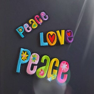 Set di 3 toppe termoadesive ricamate Peace Love Groovy Hippy