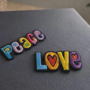 Lot de 3 écussons brodés hippies groovy Peace Love