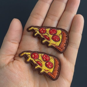 Parches termoadhesivos bordados de pizza de pepperoni (2 unidades)