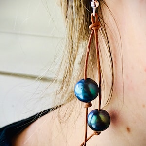Pearl and Leather Earring, Knotted Leather Earring, Knotted Leather Jewelry, Pearl Jewelry, Leather and Pearl Earring, Leather and Pearls