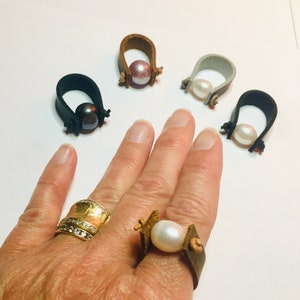 Pearl and Leather Ring, Knotted Leather Ring, Knotted Leather Jewelry, Pearl Jewelry, Leather and Pearl Ring, Leather and Pearls