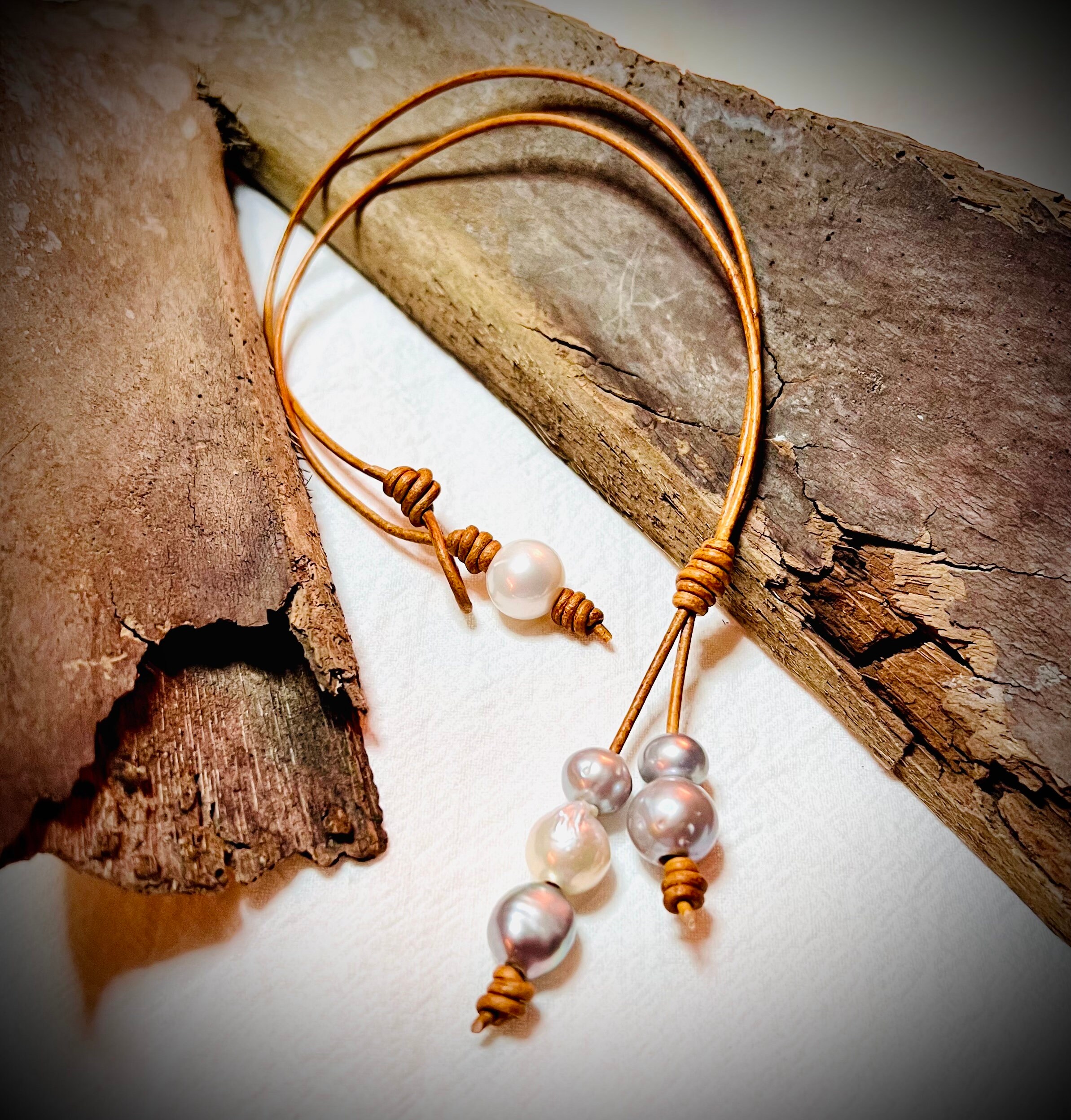 ★PEARLY MORE★ Holiday leather necklace Pearl and Leather Necklace, Knotted Leather Necklace