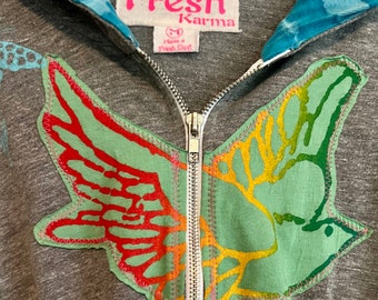 Sudadera con capucha Fresh Karma Designer Hippy Chick - Estilo reciclado con parches aplicados