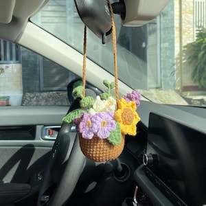 Gehaakte hangende bloemenplantenmand voor autodecoratie, accessoires voor achteruitkijkspiegels, charme, cadeau voor vriendin, vriend, grappig verjaardagscadeau