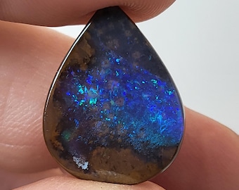16.30ct. Boulder opal. Natural opal. Australian opal. 22x16mm.
