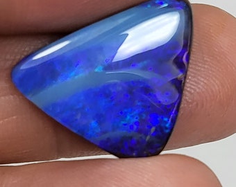 15.65ct. Boulder opal. Natural opal. Australian opal. 23x17mm.