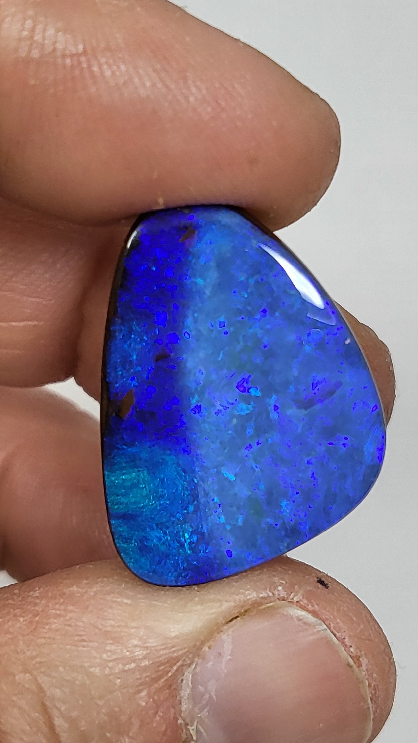 ボルダーオパール 魚 彫刻 ピンブローチ Boulder Koroit Opal ボルダーオパール 魚 彫刻 ピンブローチ Boulder Koroit Opal