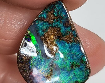 18.05ct. Boulder Opal. Natürlicher Opal. Australischer Opal. 26x20mm.