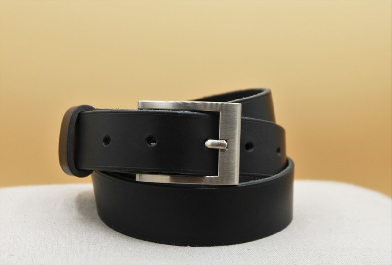 ceinture en cuir pour homme image 1