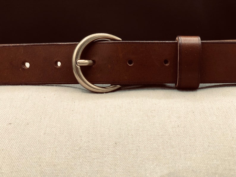 ceinture en cuir marron pour femme image 1