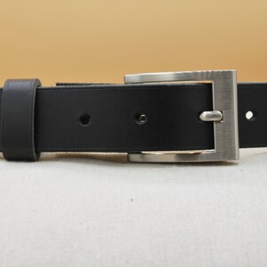 ceinture en cuir pour homme image 2