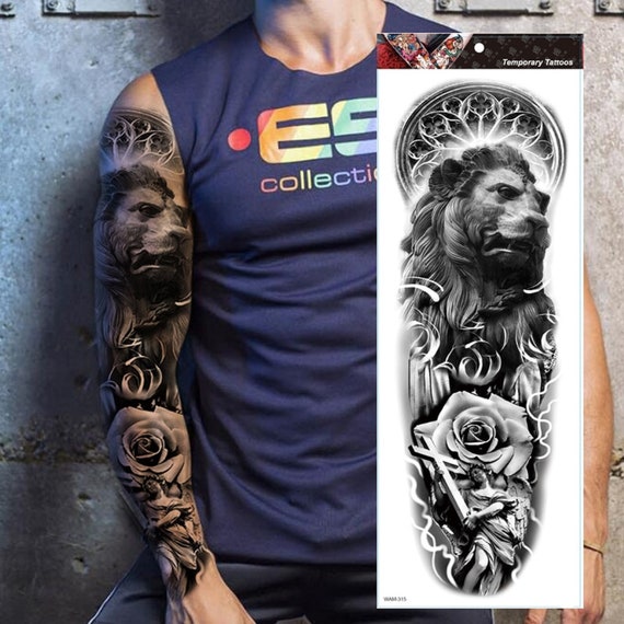 15 Lion and Clock Tattoo Designs  Cool Lion Clock Tattoos