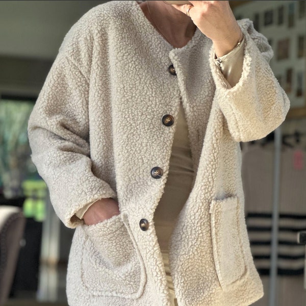 Fabriqué en Italie - Manteau pelucheux beige, veste, pardessus, manteau pelucheux, manteau teddy