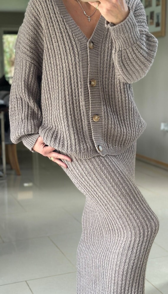 iDo - 3 piece knit set, top skirt and cardigan, pink – Betty Mckenzie