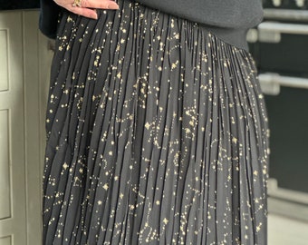 Made in Italy Black and Gold Star Print Pleated Skirt, Skirt, Elasticated Waist