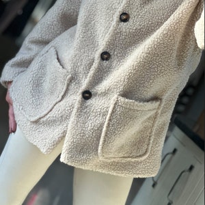 Fabriqué en Italie Manteau pelucheux beige, veste, pardessus, manteau pelucheux, manteau teddy image 6