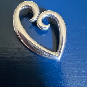 James Avery retired and rare Sterling silver scroll heart pendant