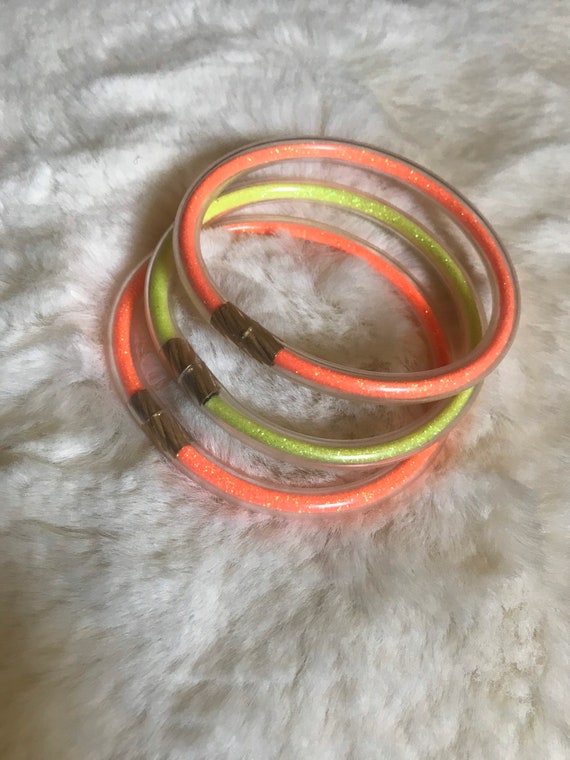 1980s Clear Stackable Glitter Bangle Bracelets (3… - image 5