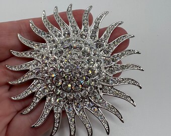 国内外の人気 kiki さま】* brooch ୨୧ *✵ ヴィンテージ