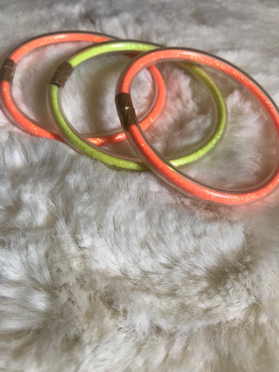 1980s Clear Stackable Glitter Bangle Bracelets (3… - image 3