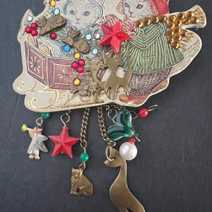 Vintage Christmas Merrimack Publ Corp kitty cat pin with charms and rhinestones