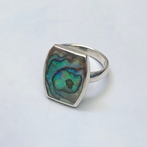 Vintage 925 Sterling Silver Abalone Shell Ring size 8