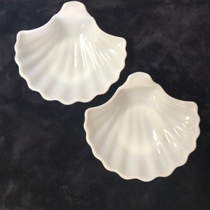 Milchglas Muschelschale