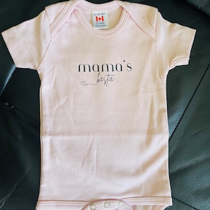 Mama’s Bestie onesie, onesie for baby girl, gender reveal, baby girl gifts, mamas girl, moms best friend, mom and daughter, custom onesie