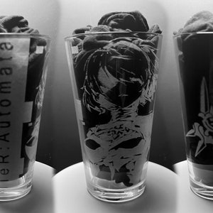 Android Girl - Laser Engraved Pint Glass